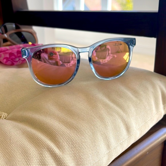 Blenders Accessories Blenders Clear Blue Framed Mirrored Sunglasses Poshmark